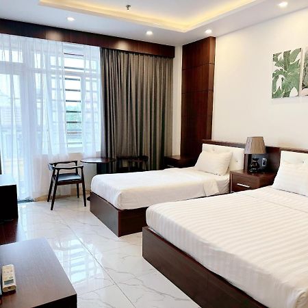Quoc Thanh Hotel Long Khanh エクステリア 写真