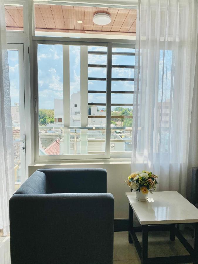 Quoc Thanh Hotel Long Khanh エクステリア 写真