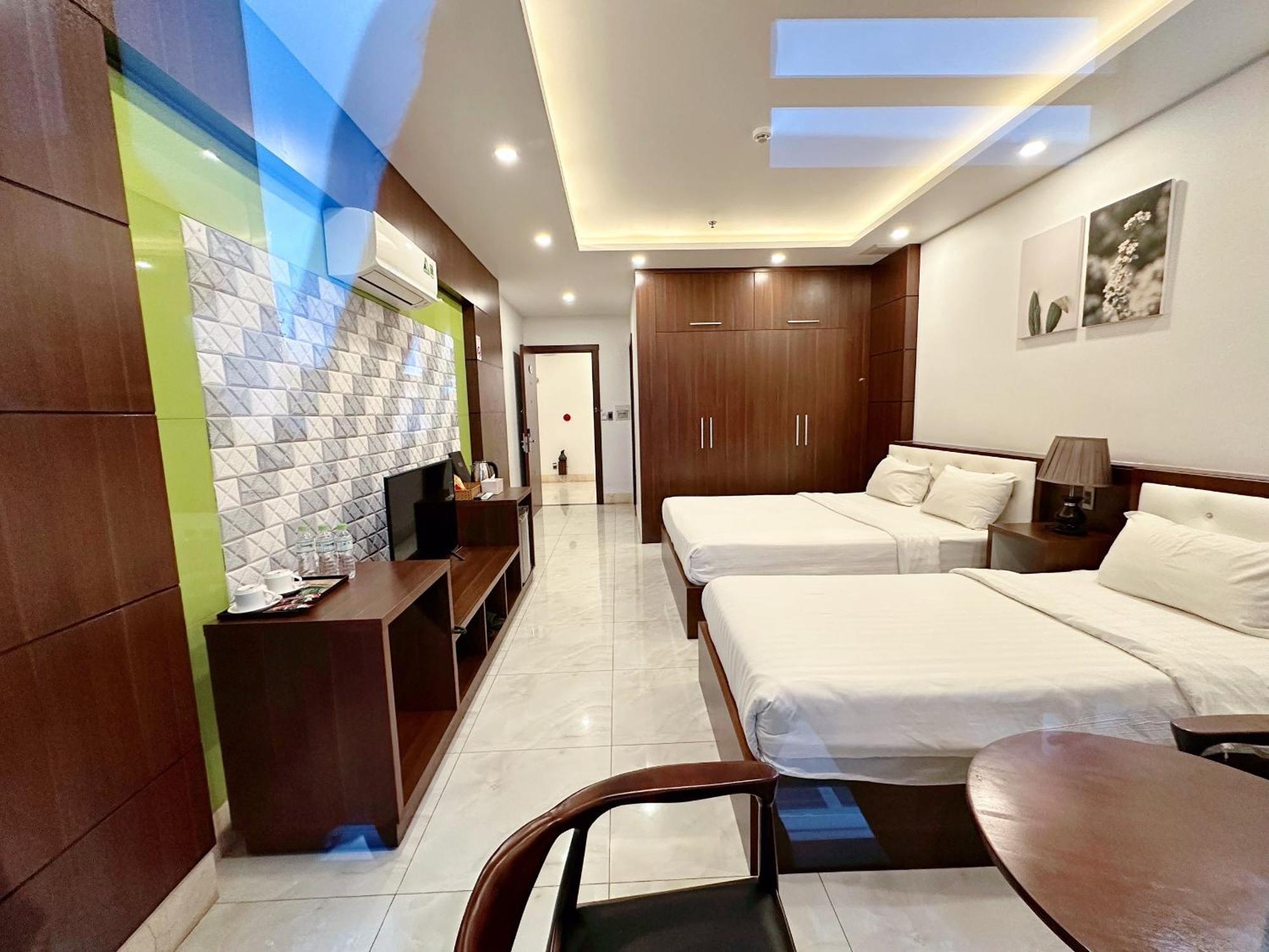 Quoc Thanh Hotel Long Khanh エクステリア 写真