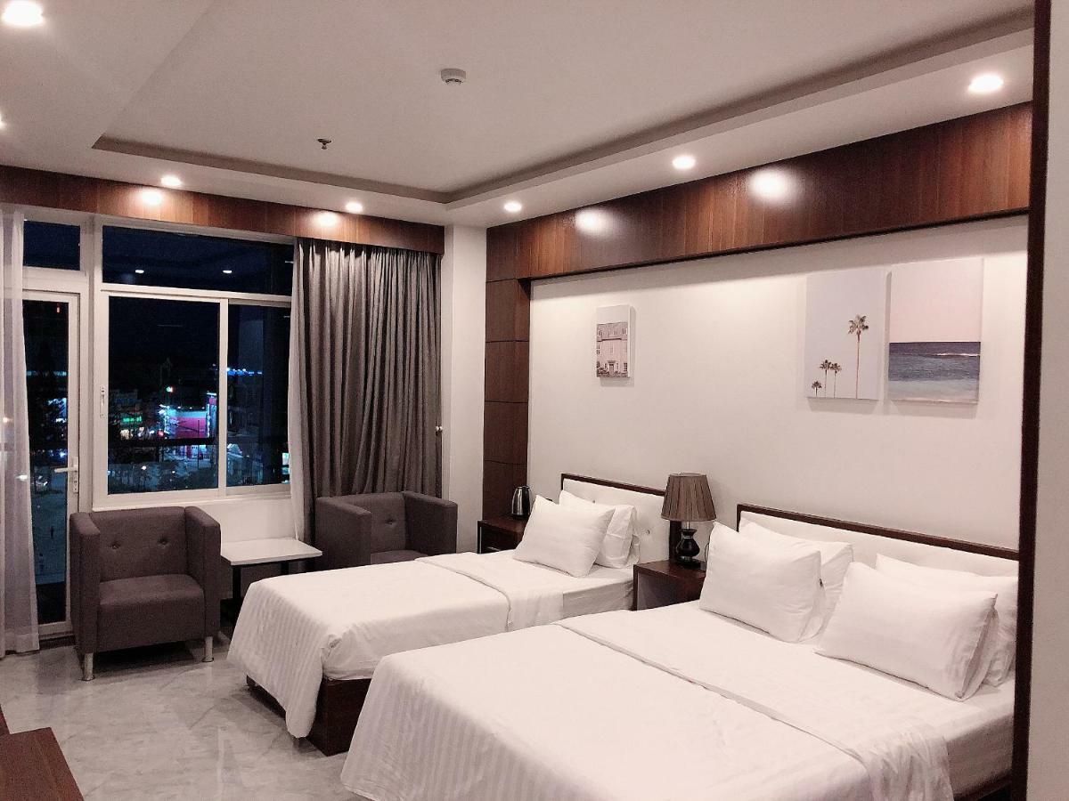 Quoc Thanh Hotel Long Khanh エクステリア 写真