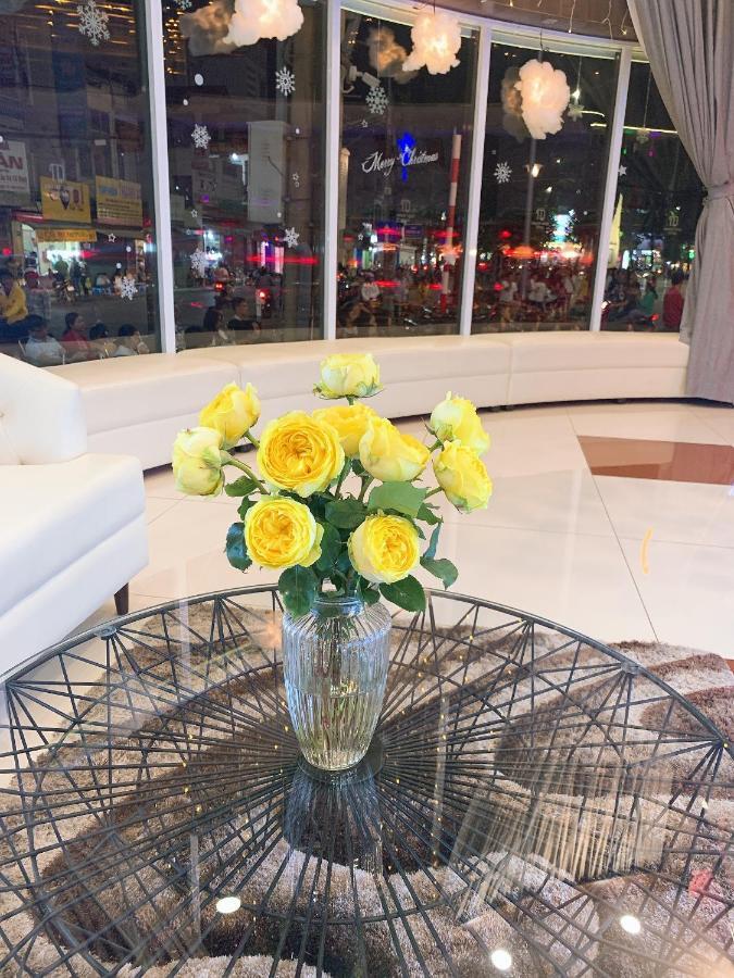 Quoc Thanh Hotel Long Khanh エクステリア 写真